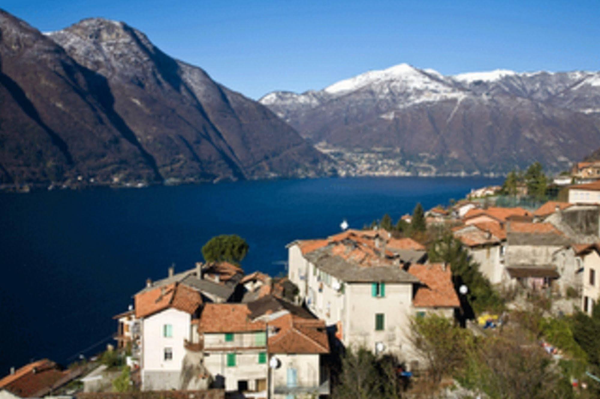 La Turr De Mezz Hotel Nesso Luaran gambar
