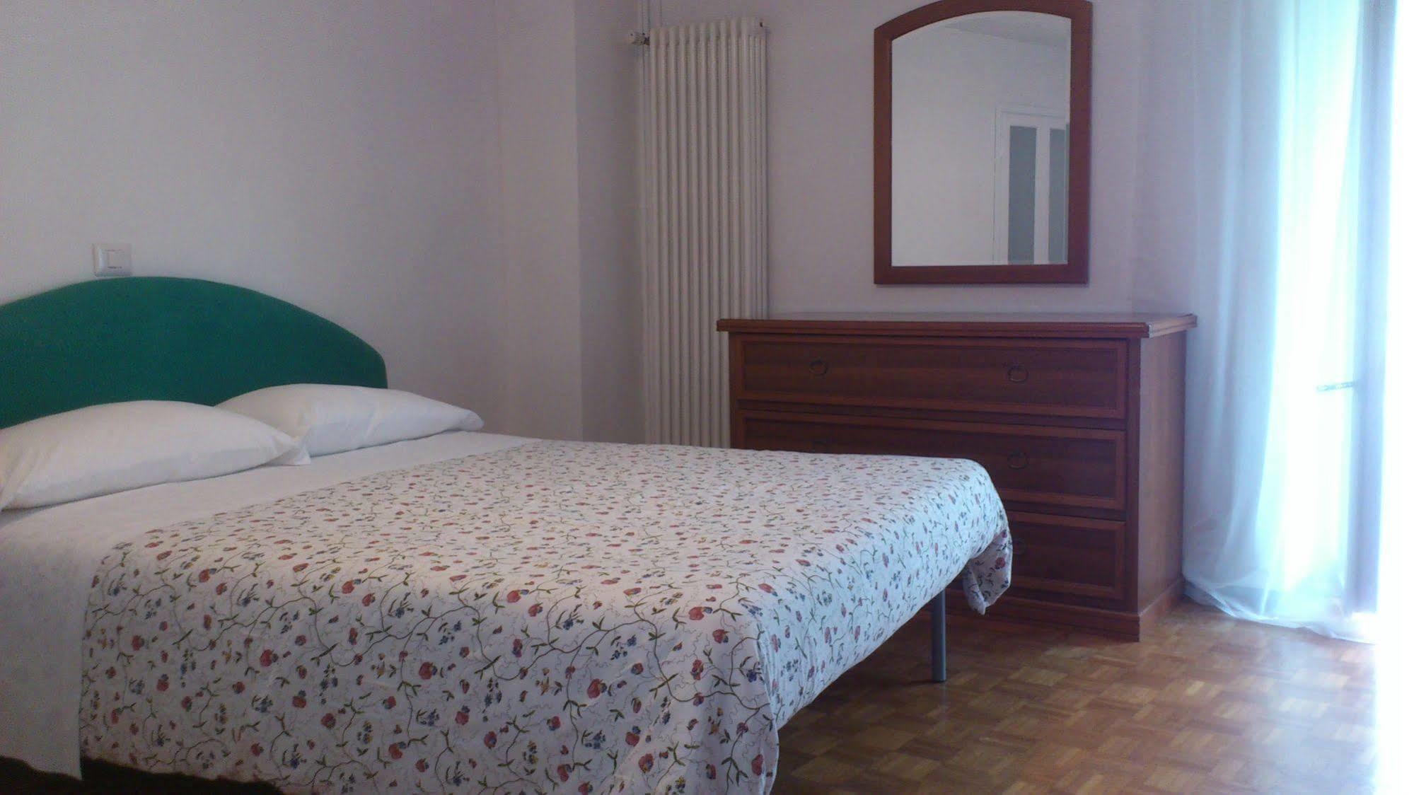 La Turr De Mezz Hotel Nesso Luaran gambar